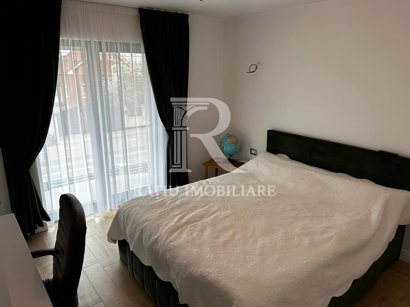 Casa cu 5 camere de vanzare | Nufarul | Oradea - Poză 20