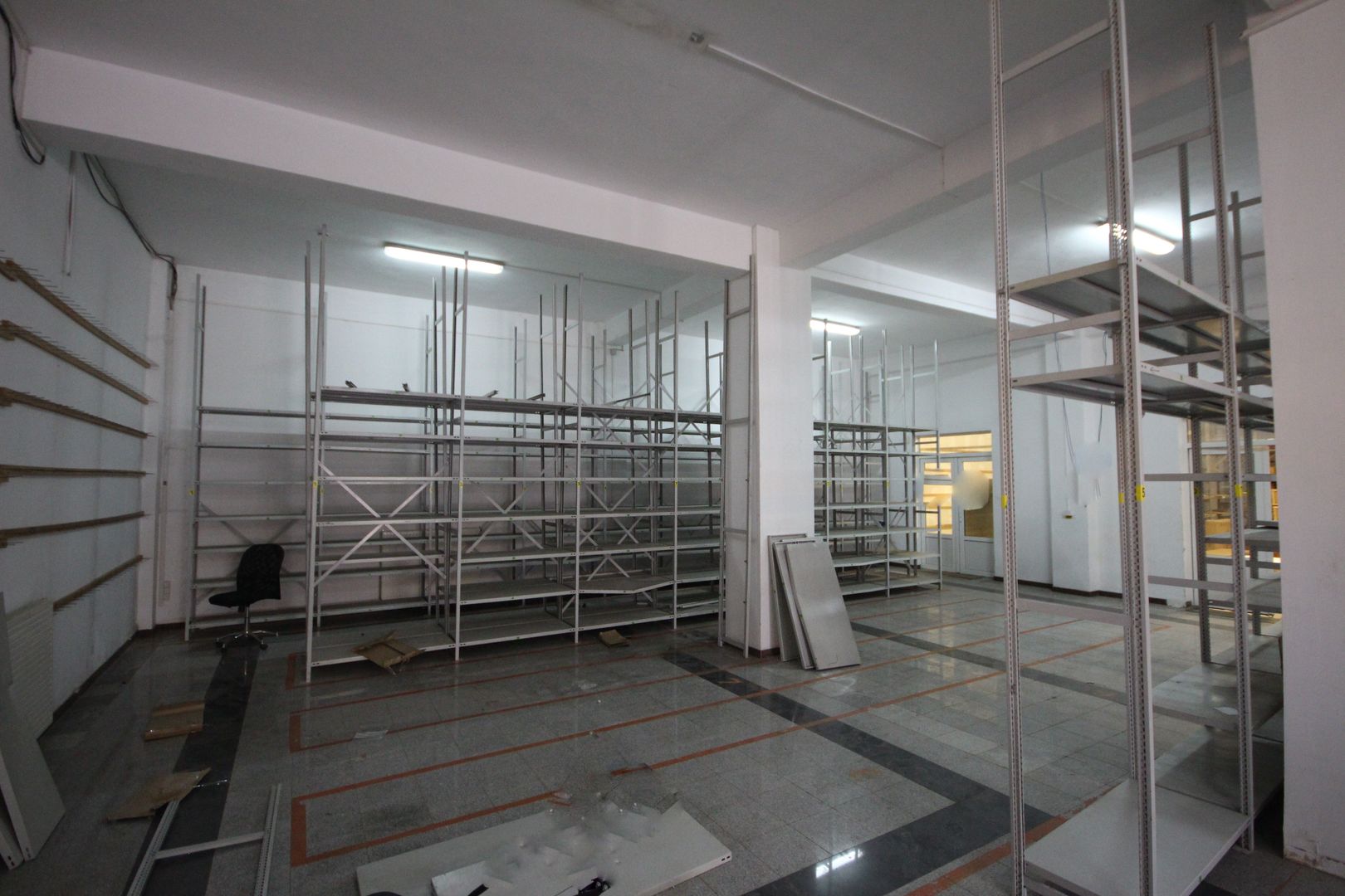 Spațiu comercial / depozitare  in zona Lugojului - Poză 5