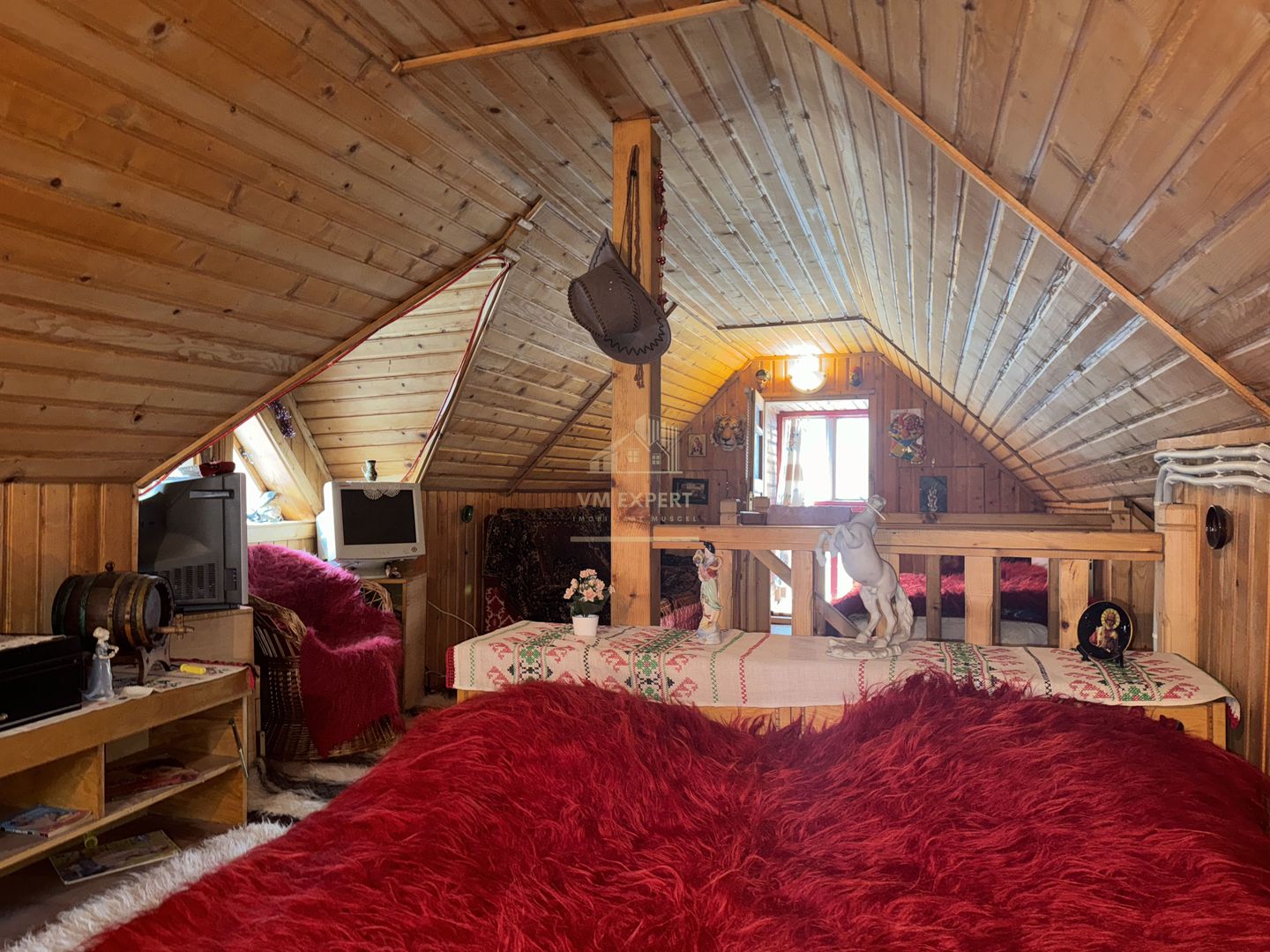 CASA DE VACANTA ZONA RUCAR - POSADA - Poză 10