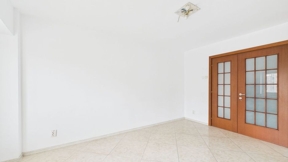 Apartament cu 3 camere de vanzare - Spatiu versatil - Rond Alba Iulia - Poză 4