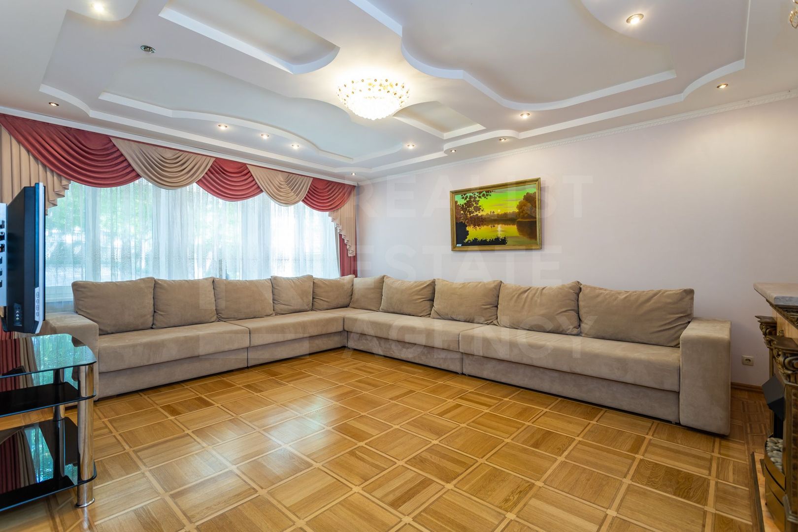 Casă în 4 nivele, amplasat pe strada Chicago, Stăuceni. - Poză 12