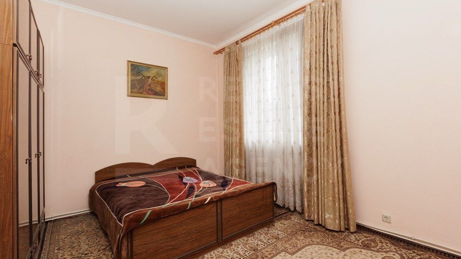 Vânzare, casă 3 nivele , str. Sihastrului, Codru - Poză 14