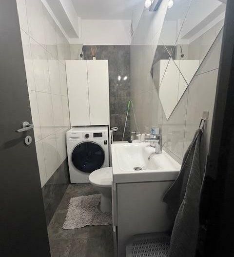 Casa 4 camere cu terasa si loc de parcare subteran - Poză 7