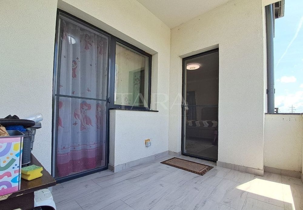 Apartament de Lux  în Apahida. Finisaje Premium și Loc de Parcare - Poză 1