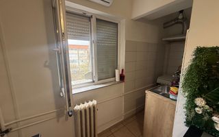 Garsoniera decomandata, etaj 3 / 4, Henri Coanda - 82 000 Euro - Poză 6