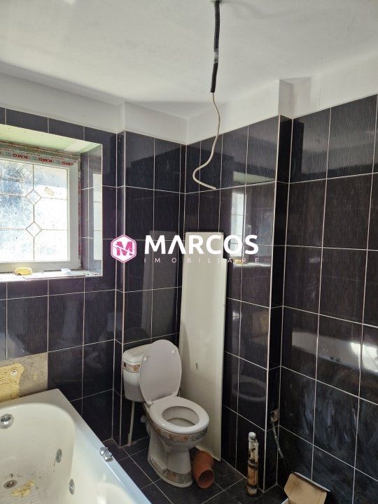 Apartament 2 camere la casa, curte comuna, Lendt, ID 986 - Poză 2