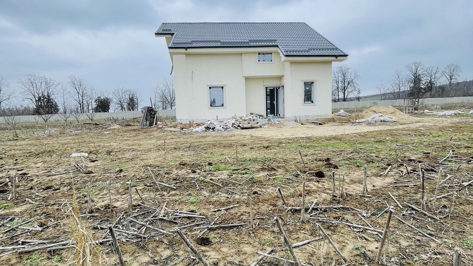 Casă / Vilă cu 5 camere de vânzare în Oncea, Oradea - Poză 3