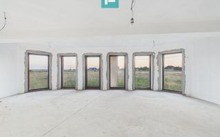 Casă individuală cu 6 camere în Sânandrei - Poză 5
