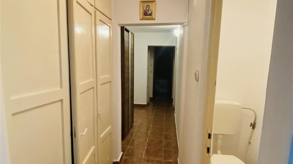Apartament cu 3 camere 2 bai Iosia - Poză 7