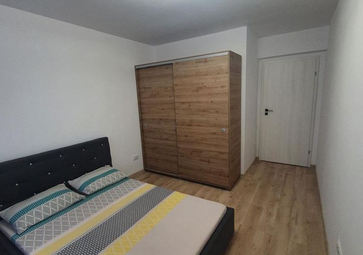 Apartament 2 camere sector 4 metrou/stb - Poză 3