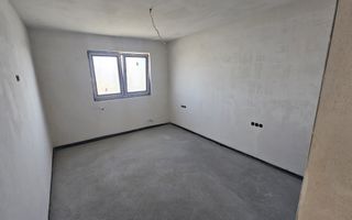 Casa Individuala Moderna cu 5 camere, si 350 mp de curte, in Sura Mica - Poză 8