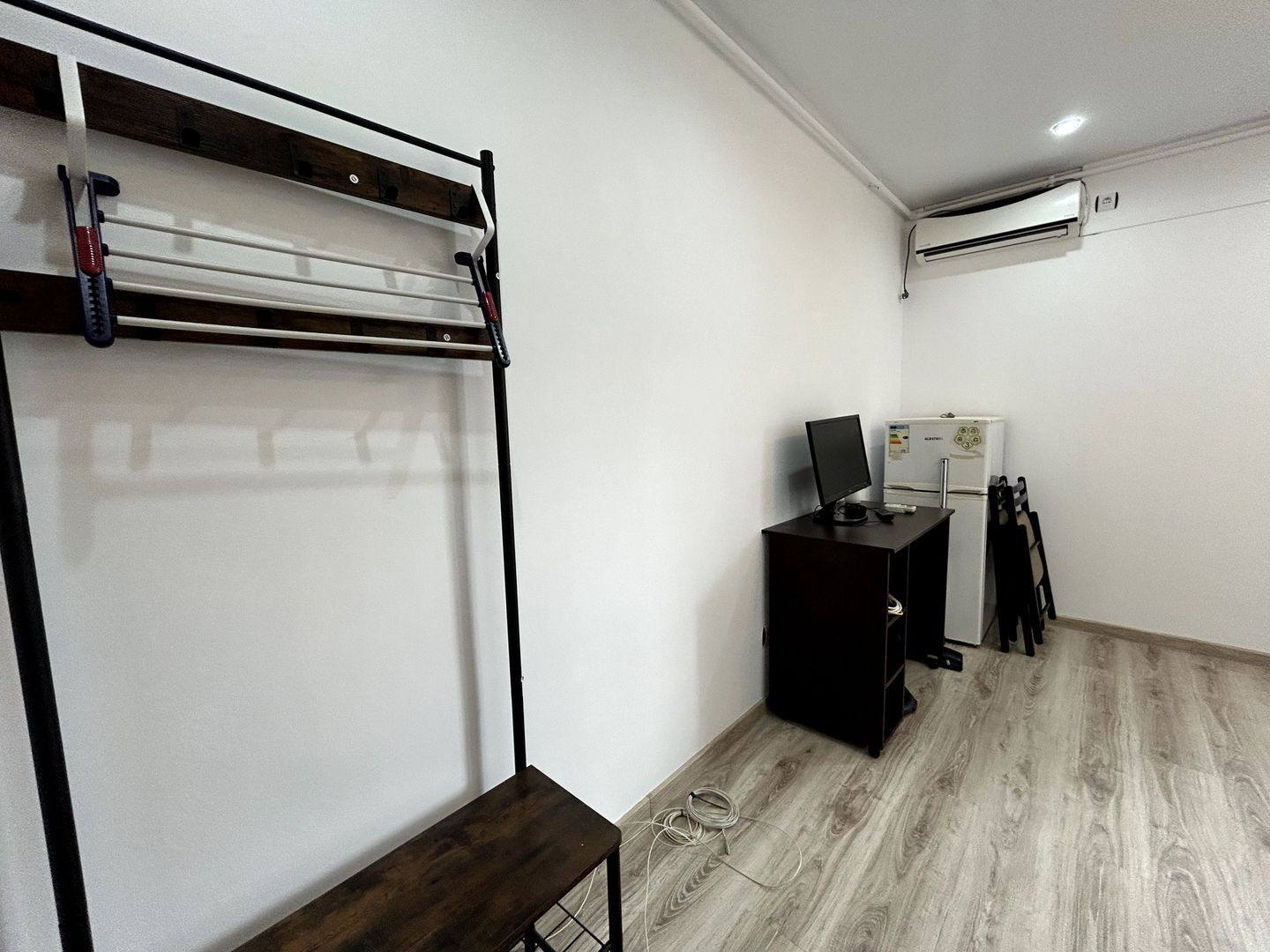 Garsoniera Strada Aurului, Centrala Proprie - Ideală pentru Investiție - Poză 3