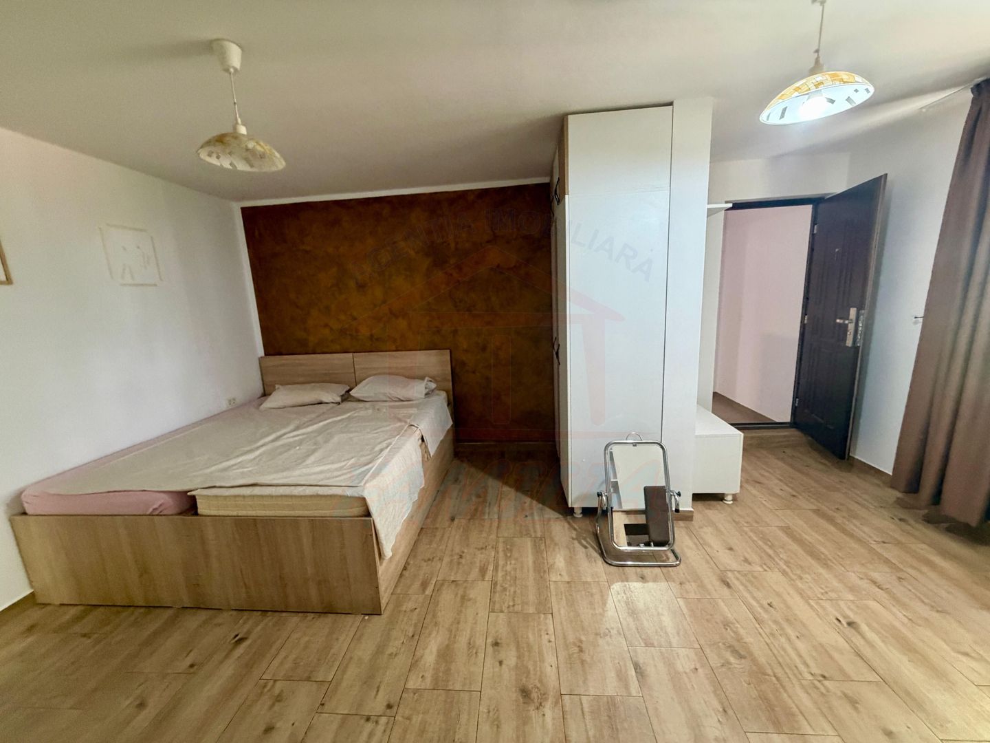🏡De închiriat 2 studiouri, Micro 17 (350 euro/studio) - Poză 5