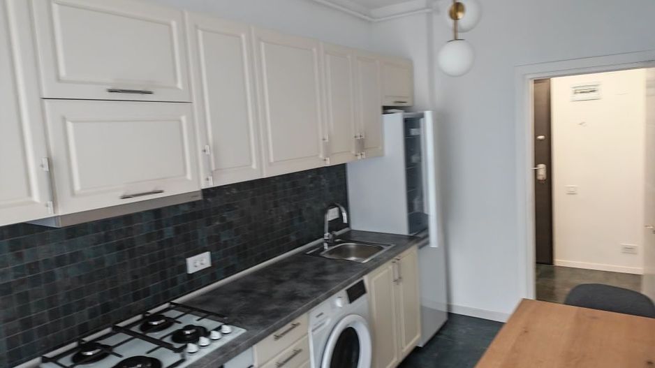 Apartament 3 Camere, mobilat modern, Incalzire in Pardoseala, Pet Friendly - Poză 1