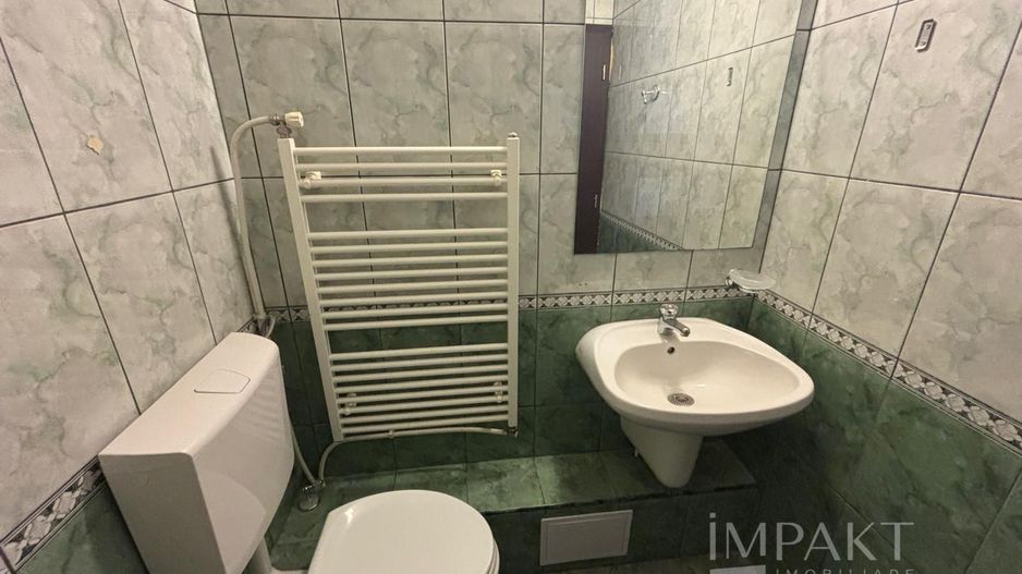 Apartament cu 3 camere, prima închiriere după renovare- zona UMF - Poză 10