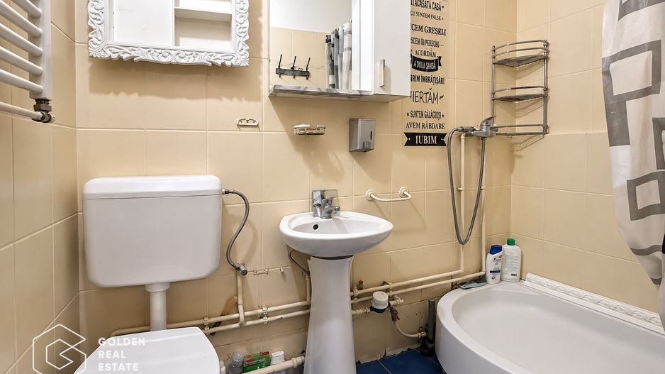Apartament la casa cu terasa, zona Aradul nou - Poză 10
