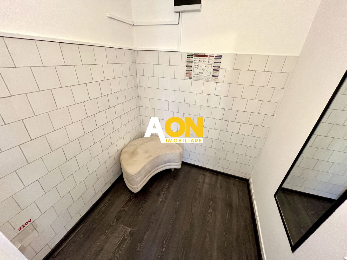 Spațiu Comercial, Trafic Pietonal Intens, Zona Piață - Cetate - Poză 6