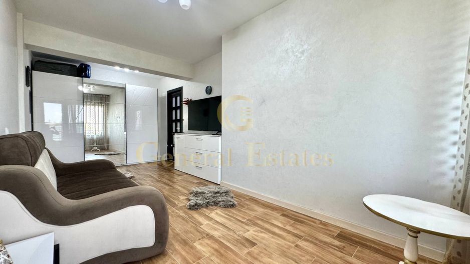 Vânzare apartament cu 2 camere, 67 m.p. - Complexul Royal Town. - Poză 5