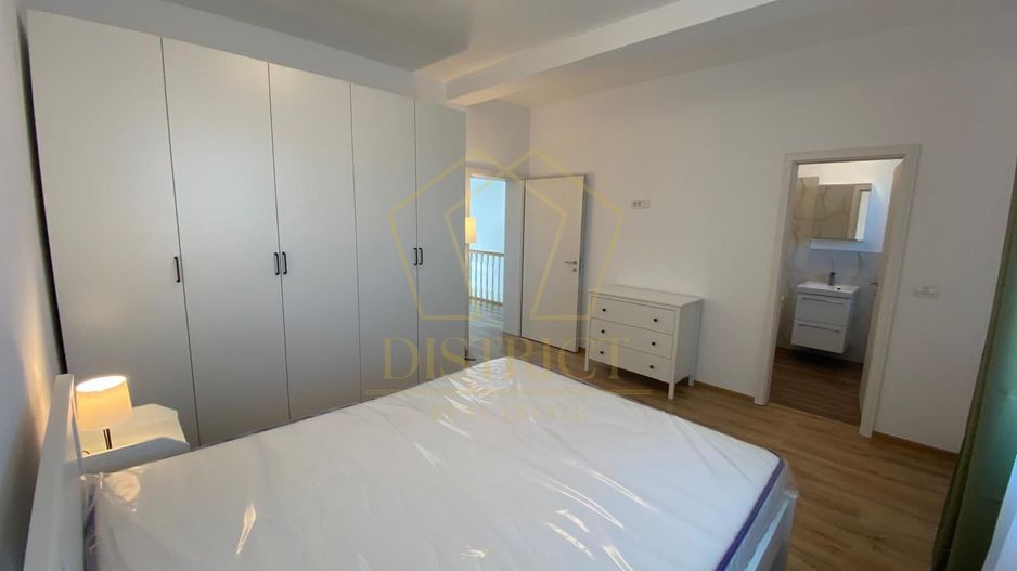 Triplex cu 3 camere 3 bai | Giroc - Poză 1