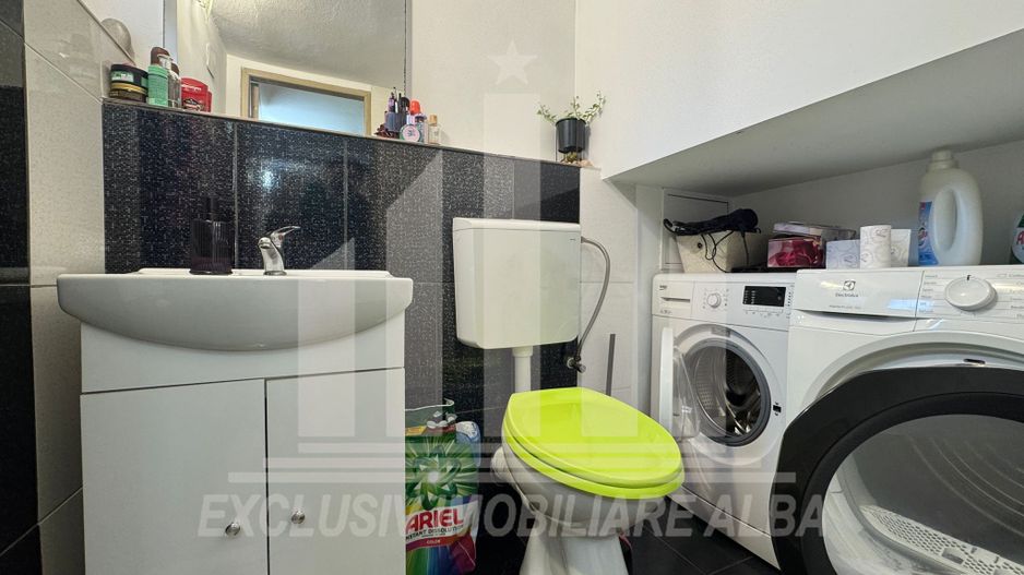 Apartament cu 3 camere de vanzare, Alba-Micesti - Poză 3