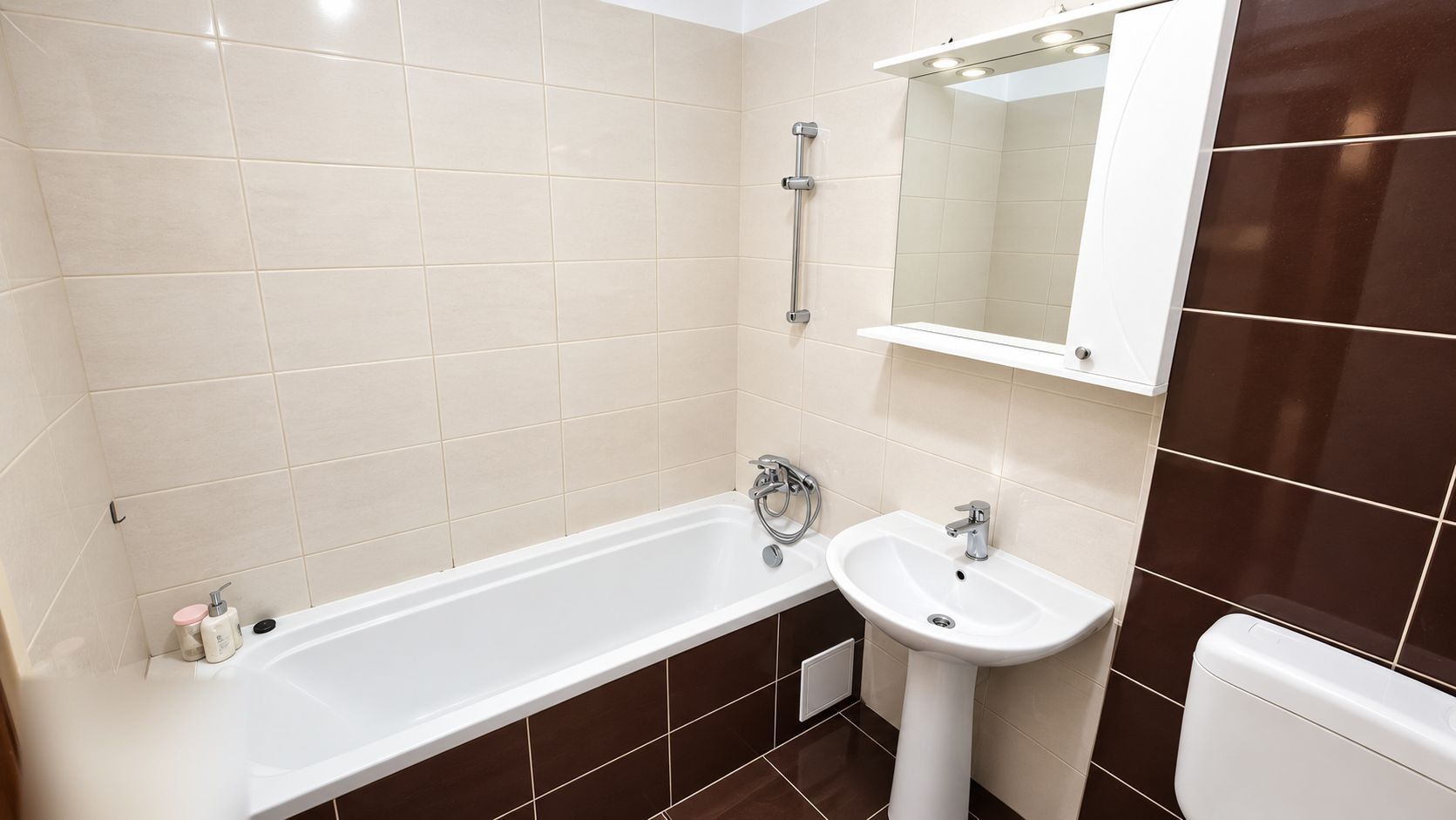Vanzare Apartament 2 camere 55,64 mp, parcare inclusă, mobilat, 2 balcoane - Poză 6