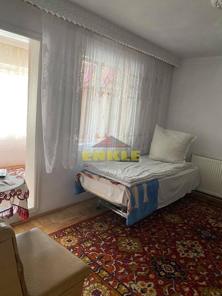 Casa , D+P+1, teren 300 mp, zona Imparat Traian,pret 150000 Euro - Poză 5