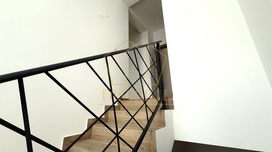 COM 0% Duplex deosebit cu 4 camere si 2 bai | Beregsau Mare - Poză 5