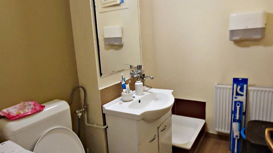 Calea Bucuresti, apartament 2 camere,semimobilat,loc parcare,etaj1 - Poză 4