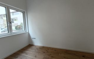 Apartament luminos, ideal locuință sau birou ,parter, 2 locuri parcare - Poză 12