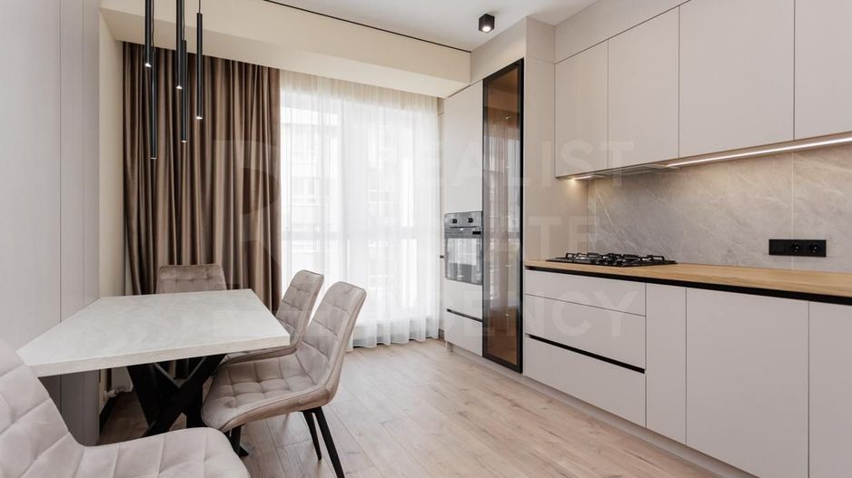 Vânzare, apartament, 2 camere , str. Ghica Vodă, Botanica - Poză 1