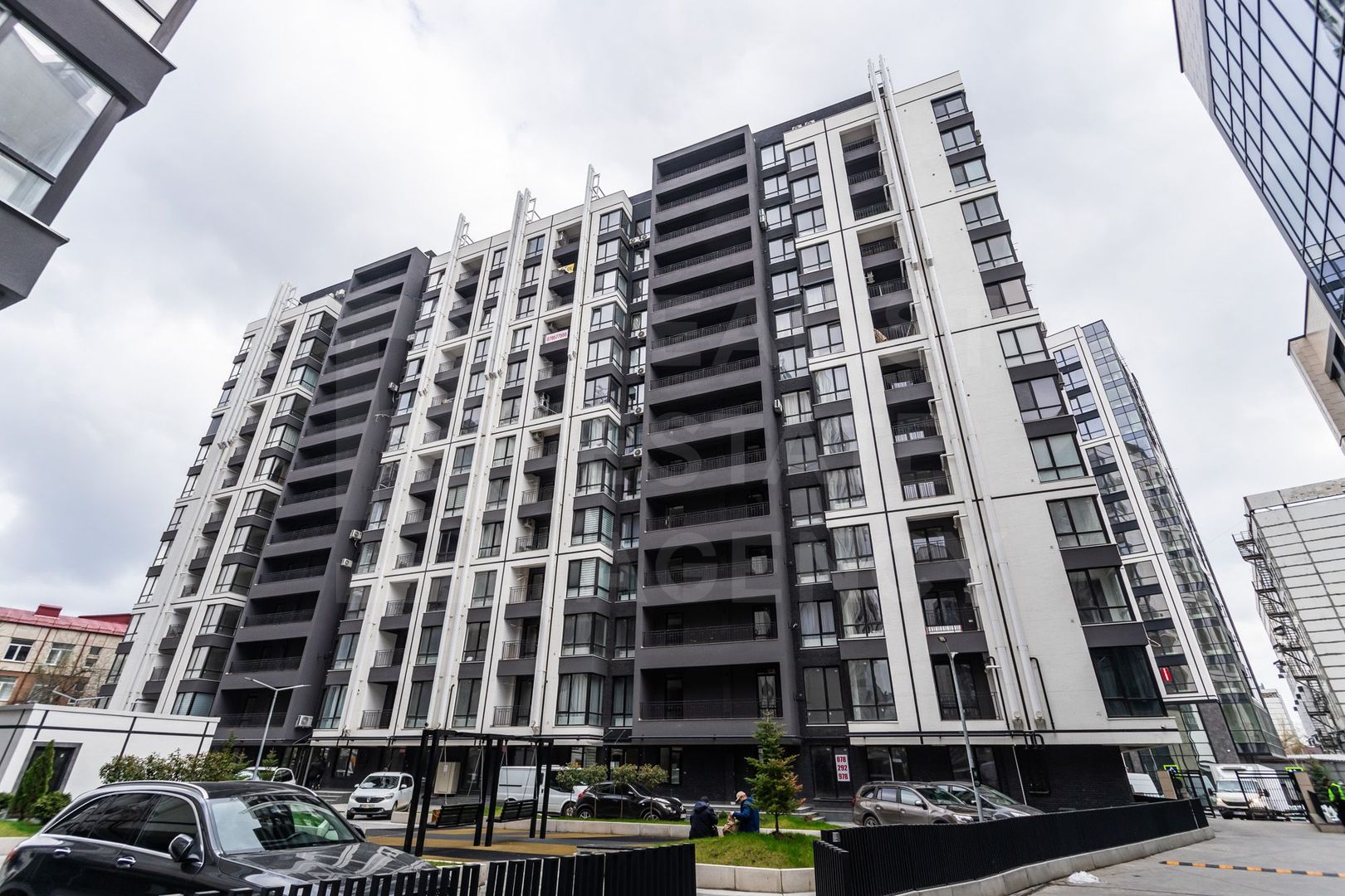 Vânzare, apartament, 2 camere, strada Calea Ieşilor, Sculeni - Poză 1