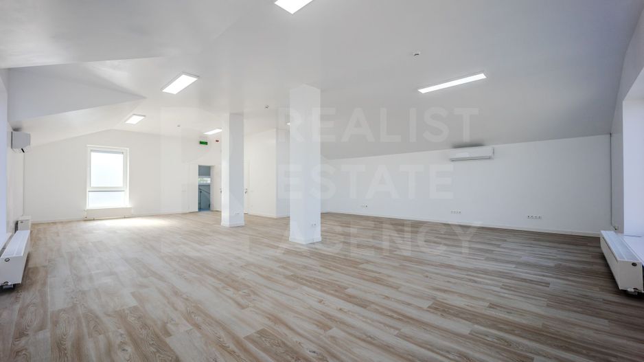 Vânzare spațiu comercial  Centru de 451,6 mp, amplasat pe teren privat - Poză 21