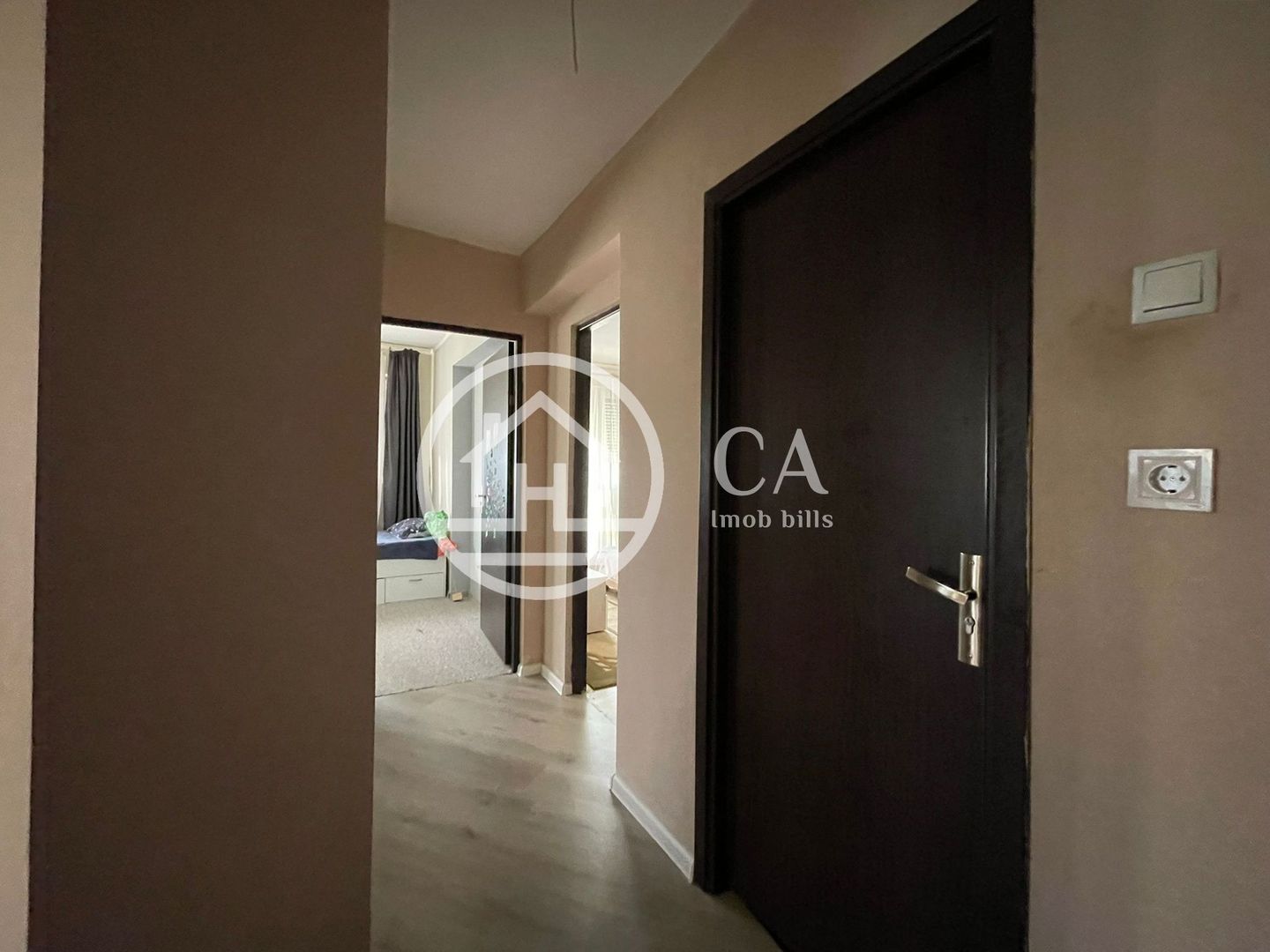 Apartament de vânzare cu 3 camere în zona Rogerius, Oradea - Poză 14