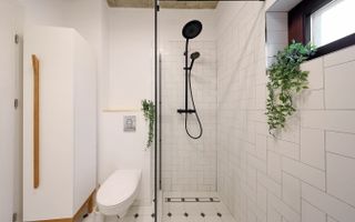 Proprietate Deosebita - Poză 56