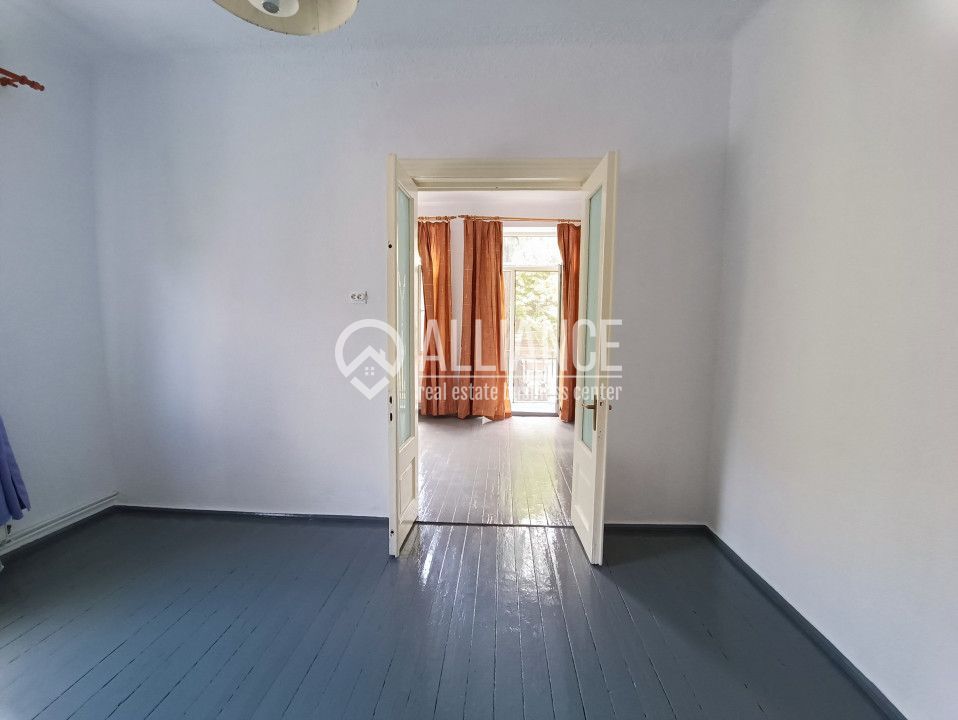 CENTRU SALA SPORTURILOR(COD03)- Casa interbelica si curte generoasa ! - Poză 51