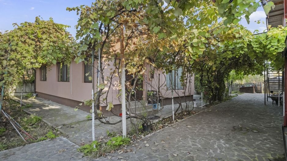 Comision 0% 2 case Vila + Spatiu Comercial + Curte Proprie - Poză 17