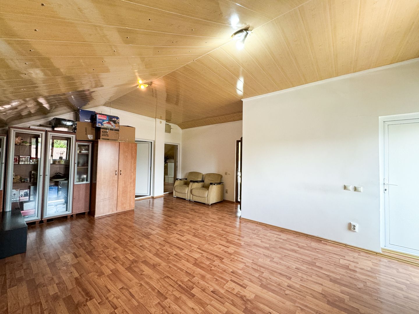 Vila Individuala cu 7 Camere | Teren 252 MP | Otopeni DN1- langa Lidl - Poză 28