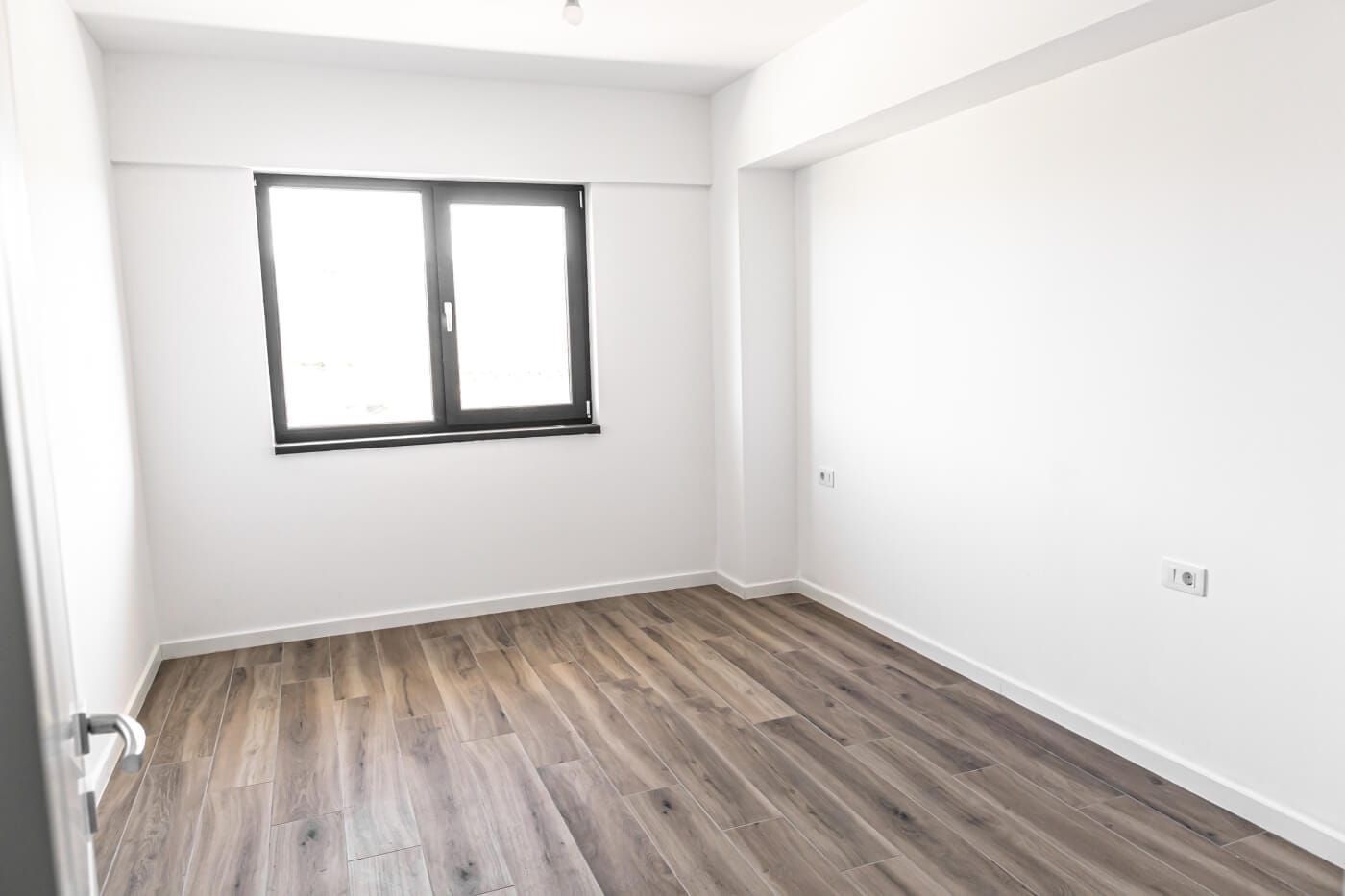 MUTARE IMEDIATA! Apartament 2 camere Dec 63 mp 117000E-Bucium - Poză 2