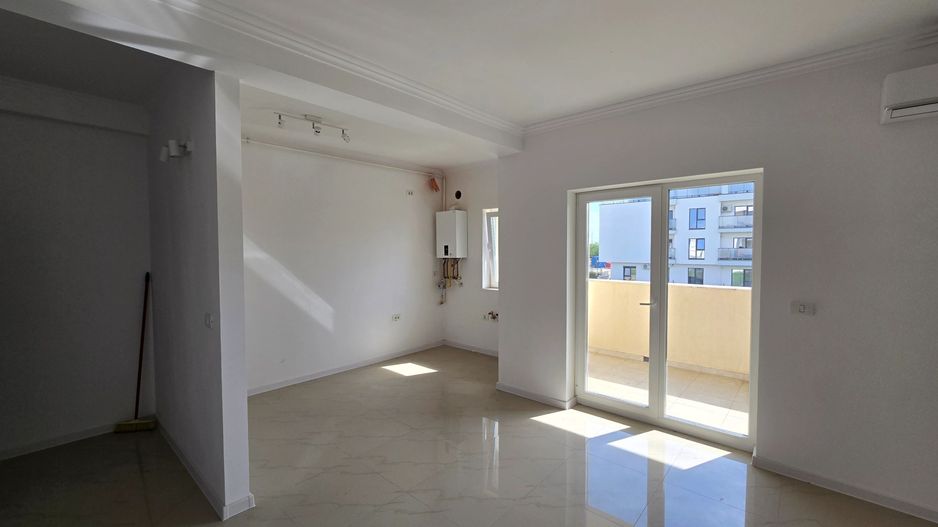 Apartament 3 camere, Zona Torontalui, Nemobilat, Bloc Nou, Loc de parcare inclus - Poză 2