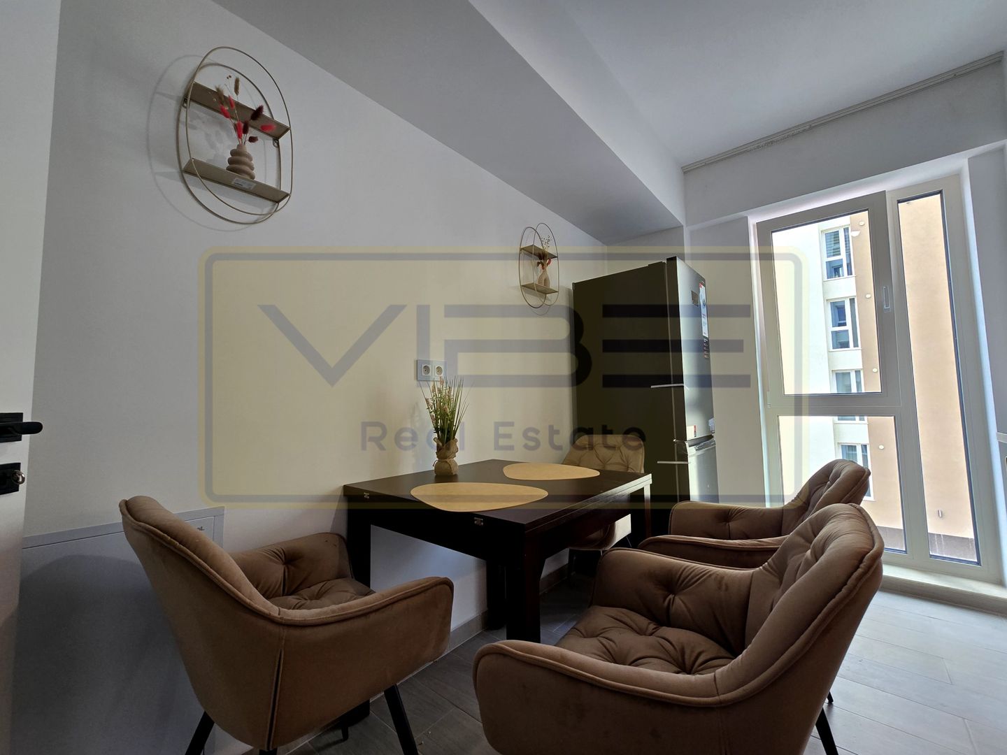 Copou- 3 camere 2 bai- decomandat- modern- parcare subterana - Poză 1