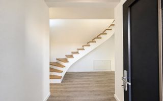 COMISION 0! Duplex finalizat cu 5 camere si 3 bai. Panouri solare. - Poză 8