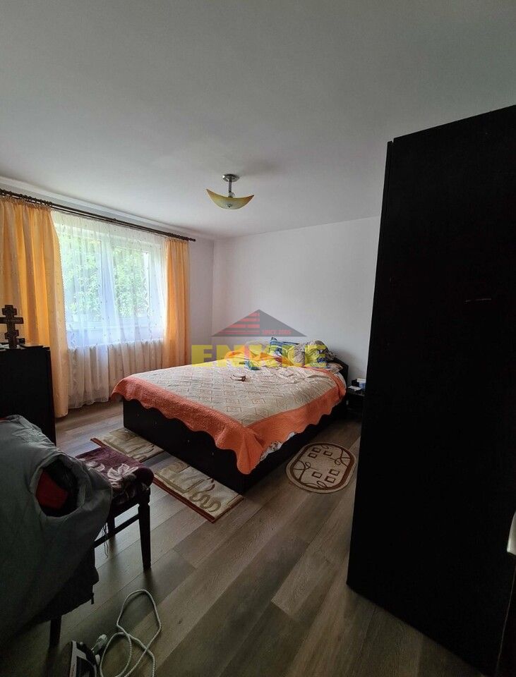 De vanzare casa cu etaj. Zona Industriala. 175.000€ - Poză 3