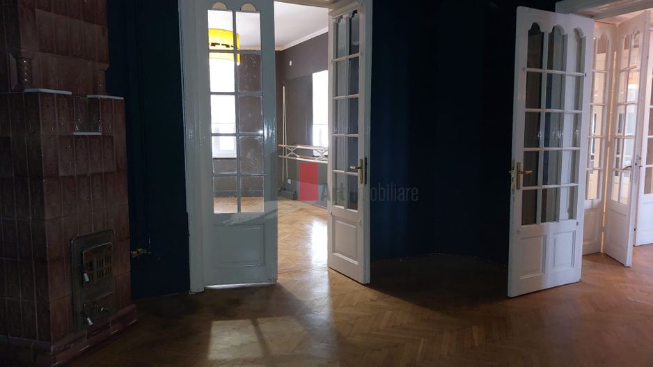 Spatiul "BRYNT", et. 1 in vila, INTRARE SEPARATA, SINGUR PE NIVEL - Poză 9