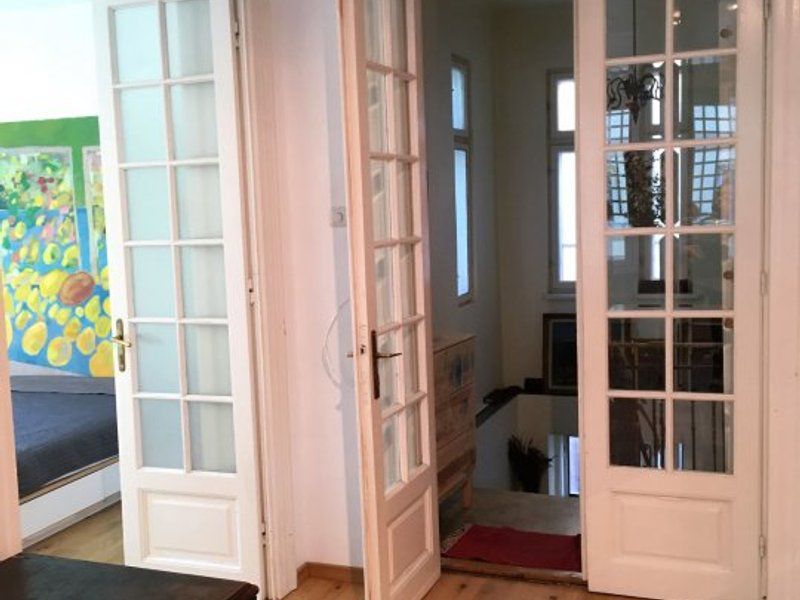 Etaj in vila ideal atelier, cabinet sau locuit, hub, activitati creative - Poză 4