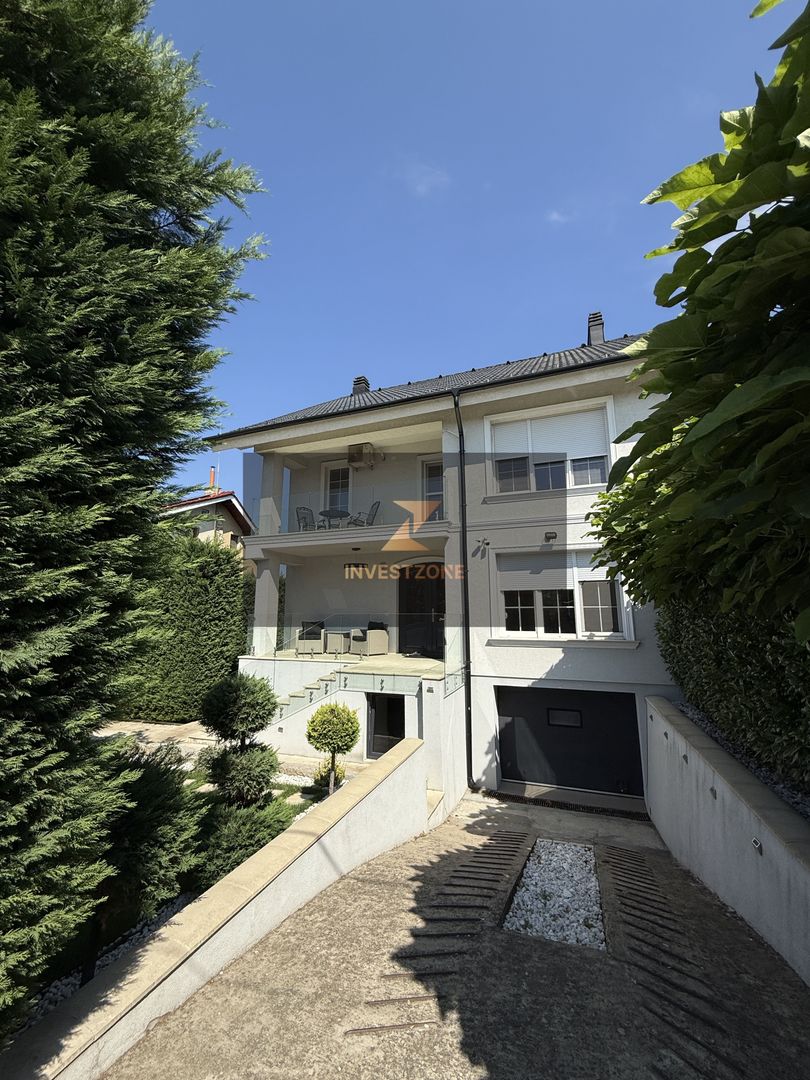 Vilă Lux  Oradea-strada Calimanestilor - Poză 19