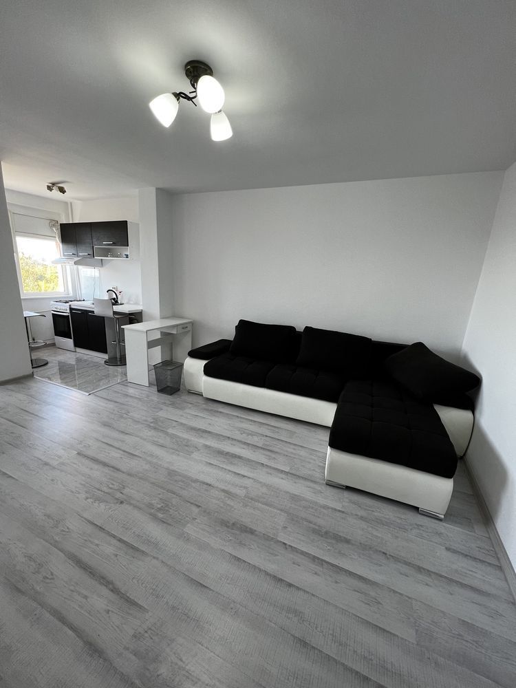 garsoniera Titan - Costin Gerogian metrou - Poză 1