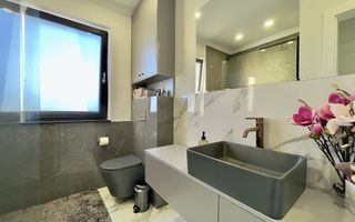 Casă spectaculoasă cu terasă panoramică cartierul Voroneț - Poză 8