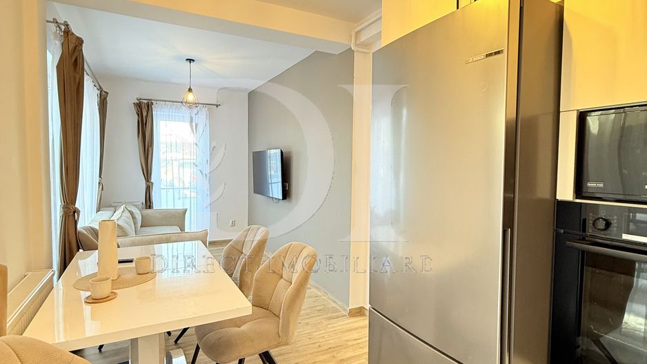 Casă la cheie | 3 dormitoare | Zona restaurantului Il Milanese - Poză 3