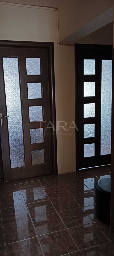 De vanzare apartament 3 camere Manastur,  zona Piata Flora - Poză 4