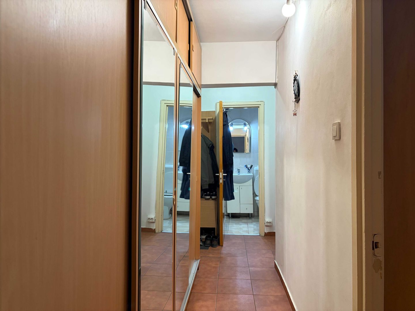 De vanzare apartament 2 camere Drumul Taberei - Poză 5